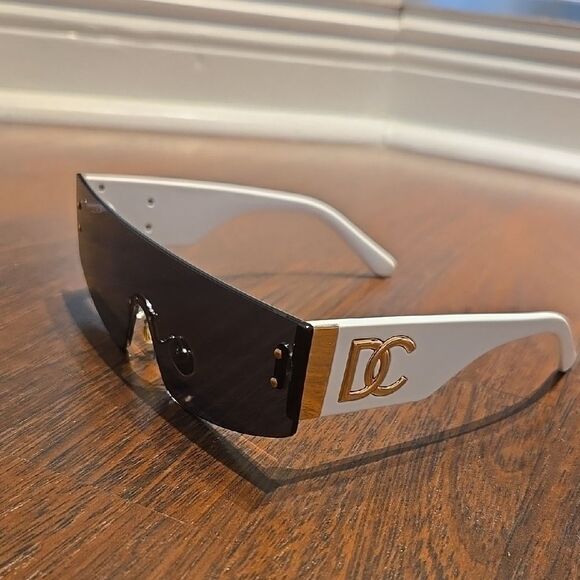 DC Oversized Sunglasses in Black and White - Picture 1 of 5